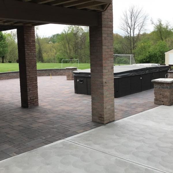 Patio pavers with block wall 4